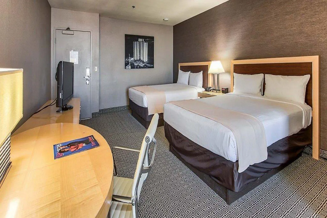 Plaza Hotel&Casino Las Vegas 4*,