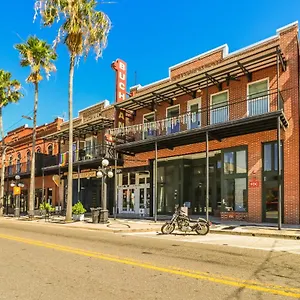 Frontdesk 1910 E 7th Ave Apts Historic Ybor USA
