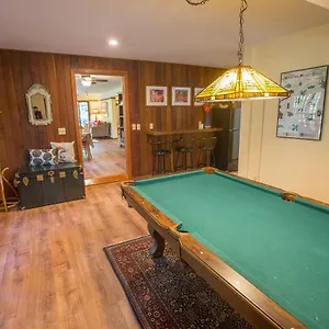 Hale Mauna Loa Upper Level With Shared Hot Tub USA
